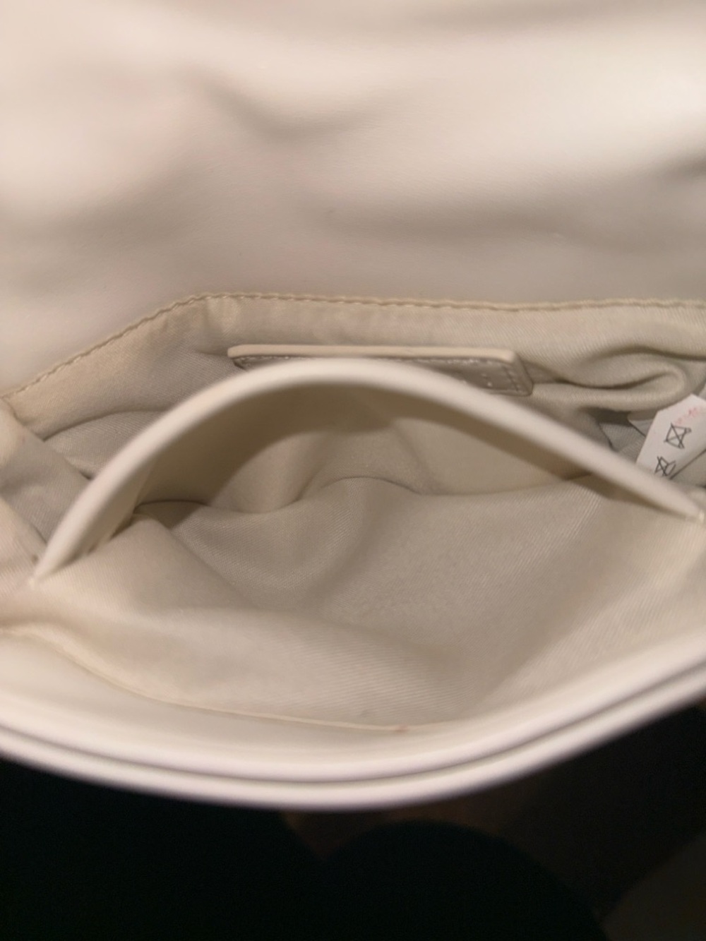 Bellini White Knot Detail Crossbody with Gold Chain - Picture 4 of 6